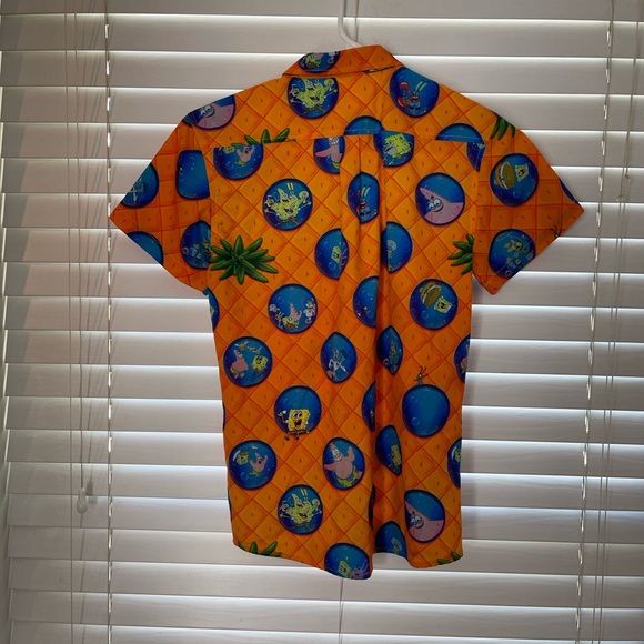 SpongeBob Button down - Picture 4 of 4